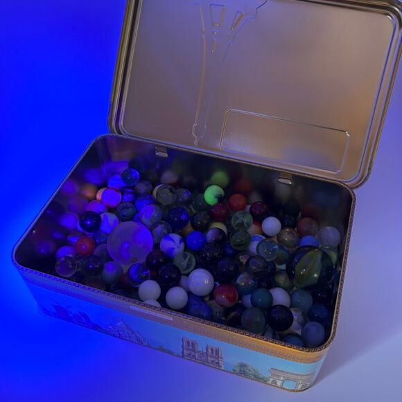 1.7lbs Vintage Pre-1970's Marbles with Uranium + Possible Akro, Vitro, Jabo - Picture 3 of 3